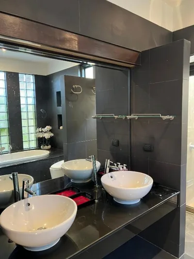 Beautiful villa walking distance from Bangtao Beach – 写真 9